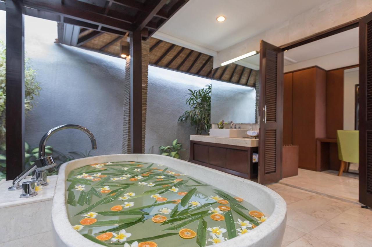 Villa Litera Seminyak Exterior foto